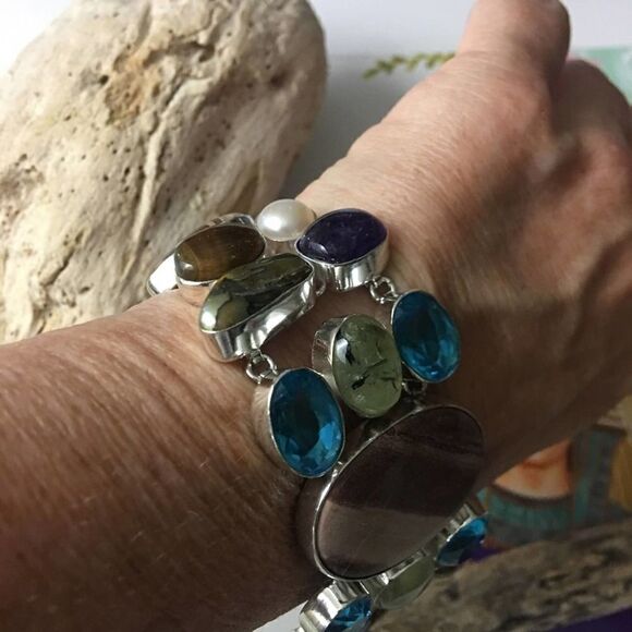 Agate, Blue Topaz, Pearl Mix Gemstone Sterling Silver Toggle Bracelet - Picture 7 of 7